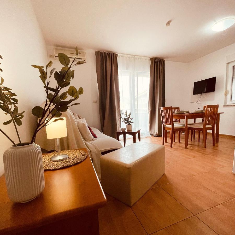 Apartments Stina سيغيت فغانييتْسا المظهر الخارجي الصورة